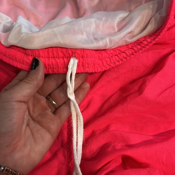 Hobie | Men’s Vintage 80’s Hot Pink Lined Swim Trunks with pockets | size 1X - Picture 10 of 10